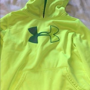 Under Amour sweatshirt